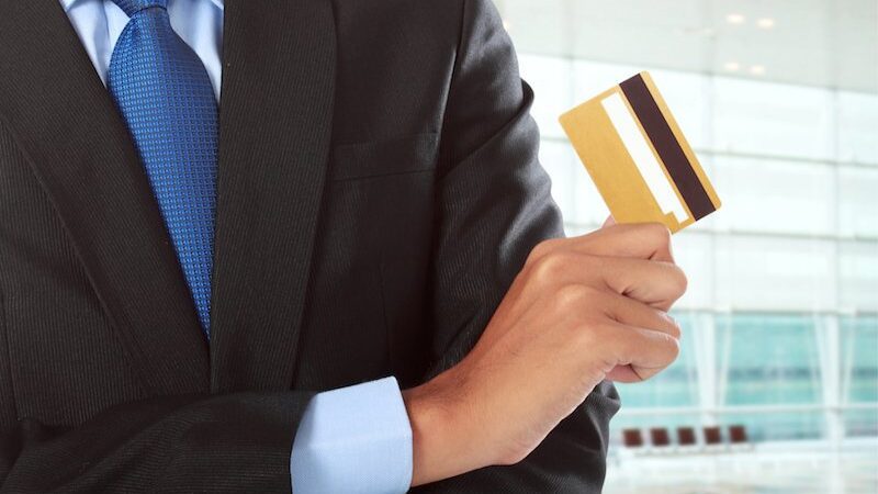 Which is better to use: a business credit card or a personal credit card?