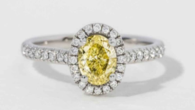 Vacation Look: Dress & Yellow Diamond Ring Match