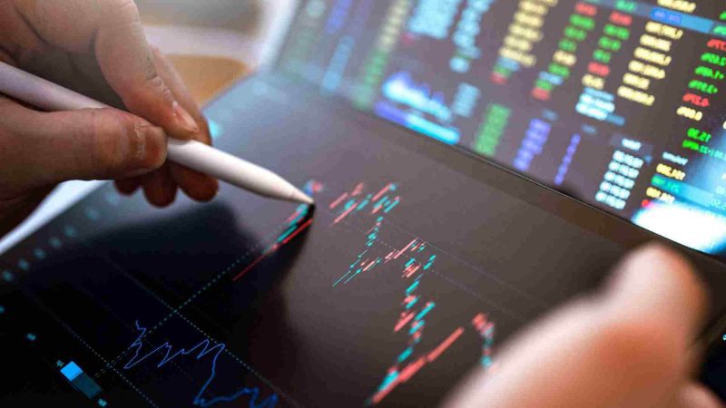 How to Trade ETFs with Precision and Strategy?