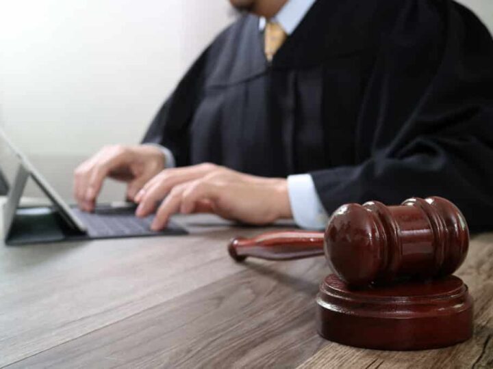 What Lawyers Should Do When Using Conferencing Calls