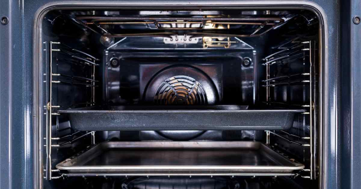 The Top Reasons Why You Need a Cooking Oven in Your Home