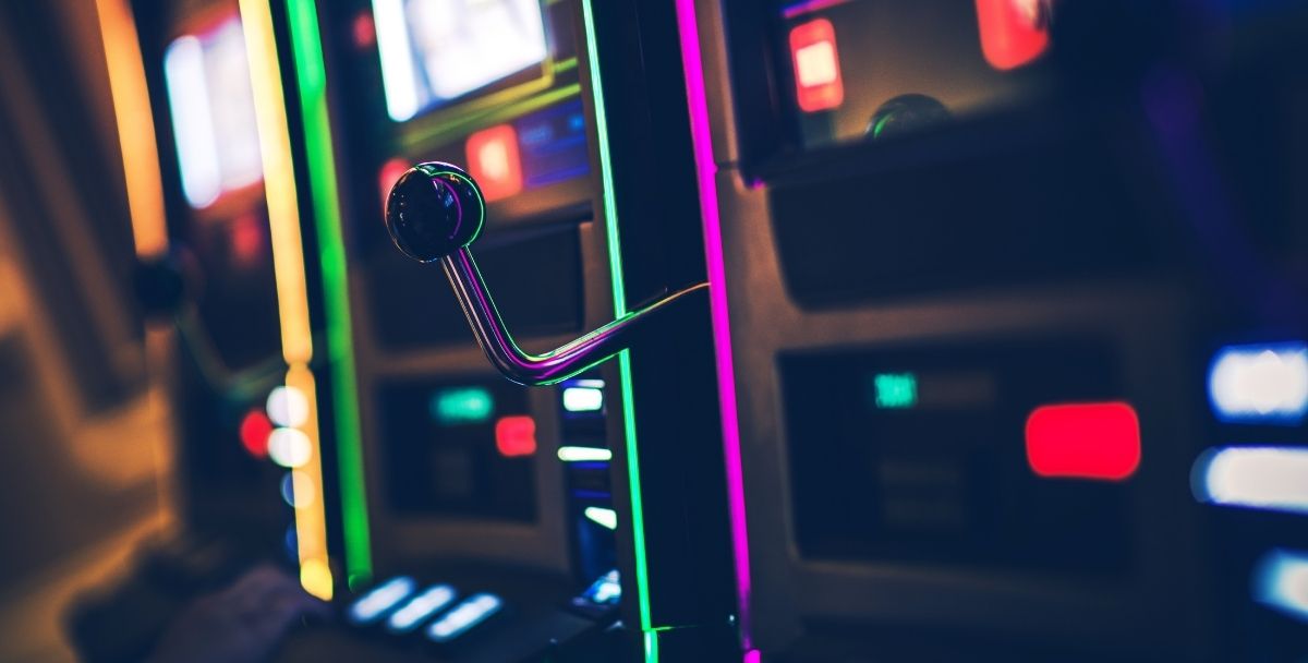 Tips For Winning Jackpots at Slot Online Games