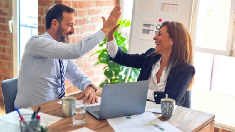 How the Top Knowledge Management Tools Increase Team Collaboration and Innovation