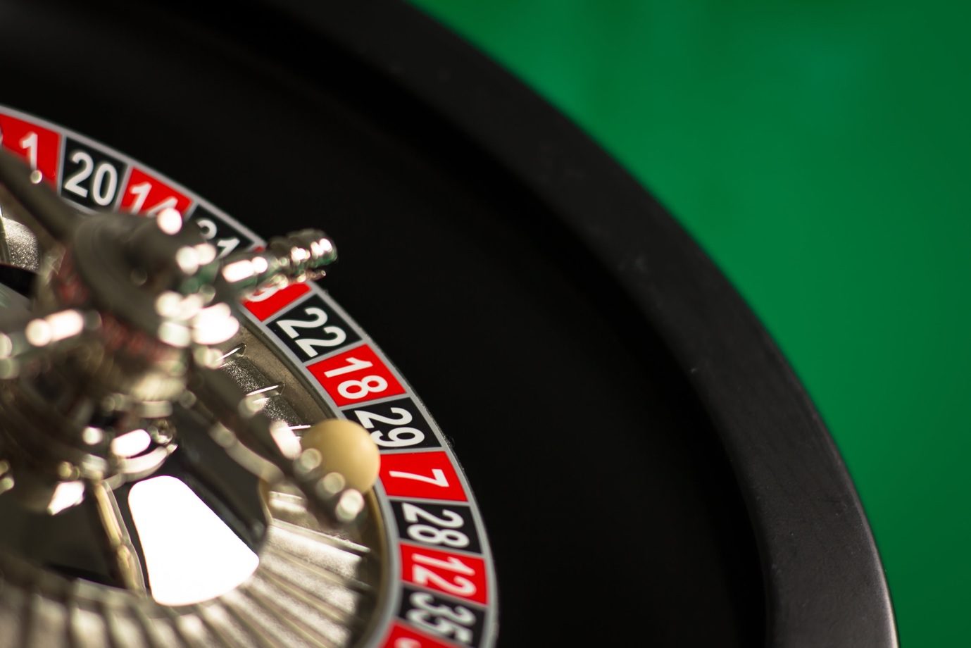 What are the most common numbers bet on in roulette?